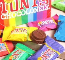 Load image into Gallery viewer, Tiny Tony’s Christmas Gift Box 180g
